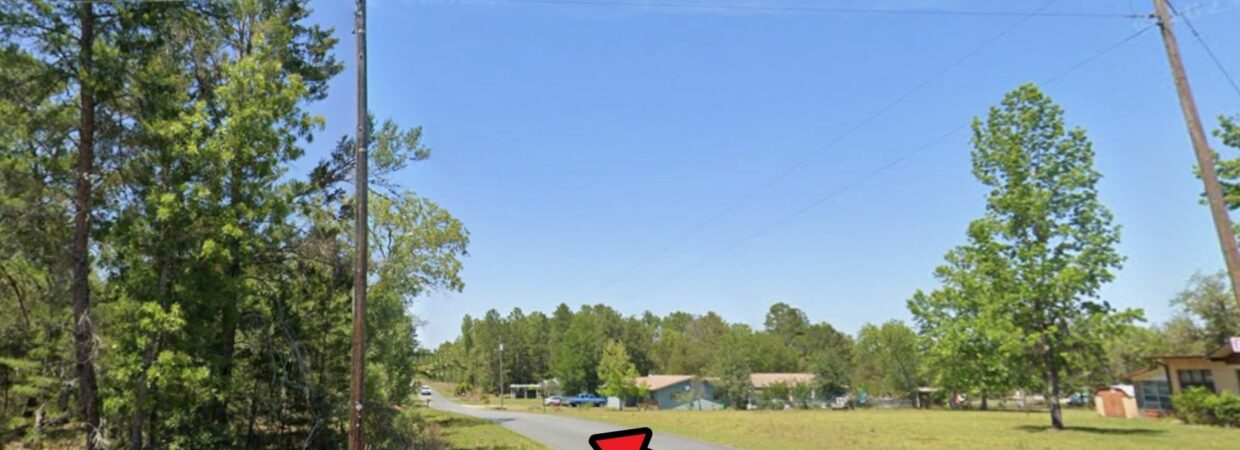 1-Acre Opportunity in Dunnellon — Florida Living Surrounded by Nature